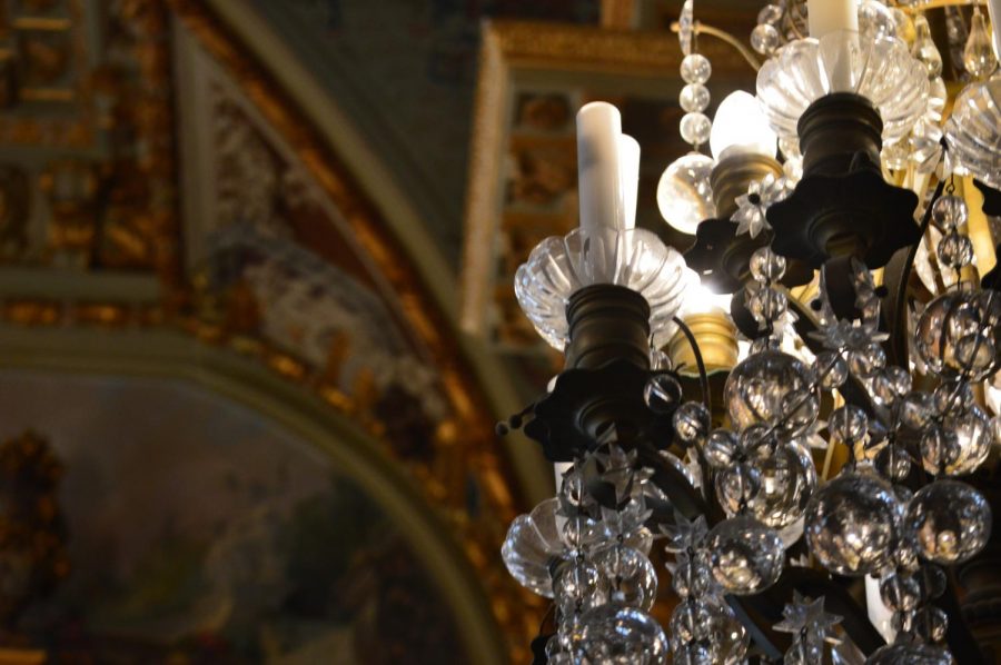 Light fixture in the Breakers mansion
